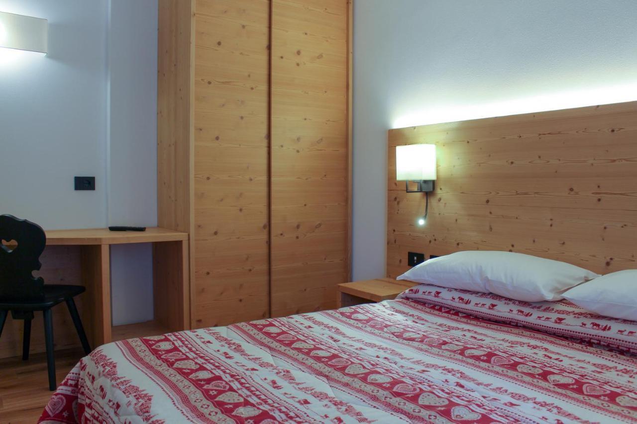 Edelweiss Alpine Nature ピンツォーロ エクステリア 写真